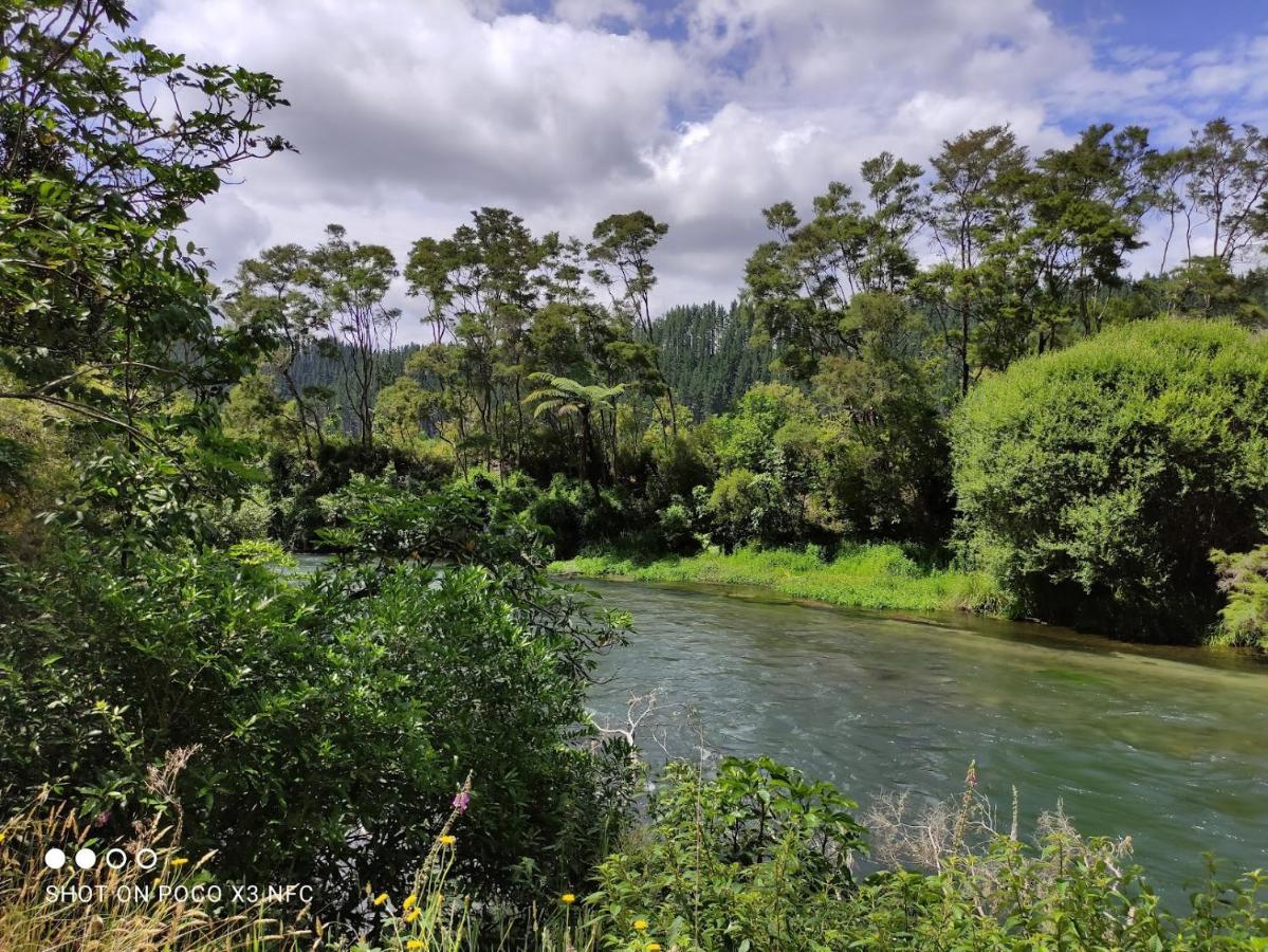 Tarawera River Lodge Motel Kawerau Exteriér fotografie